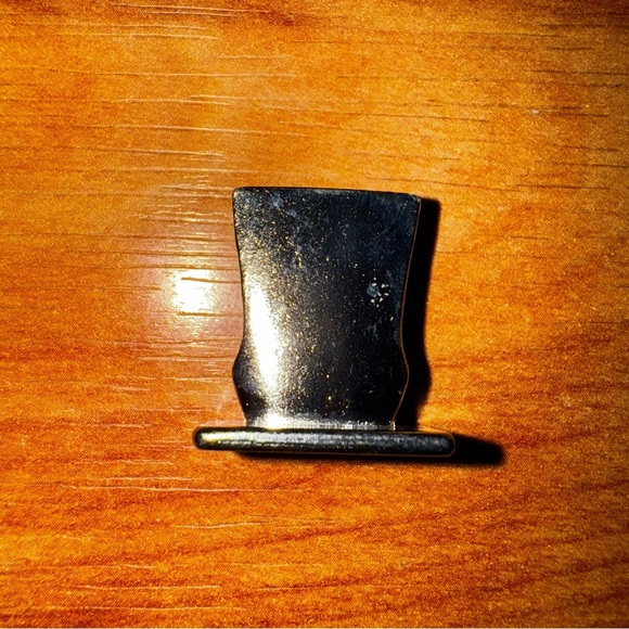 Disney Channel Scene It? Trivia Game Nintendo Gameboy Chrome Pewter Mover Token - Picture 2 of 3